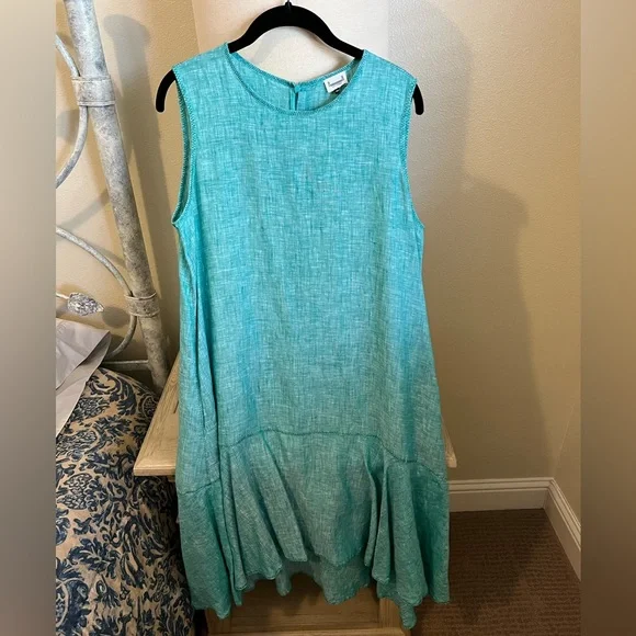 green emerald velvet dress Adolfo Dominguez Green and Navy Striped Dress Size 8-12